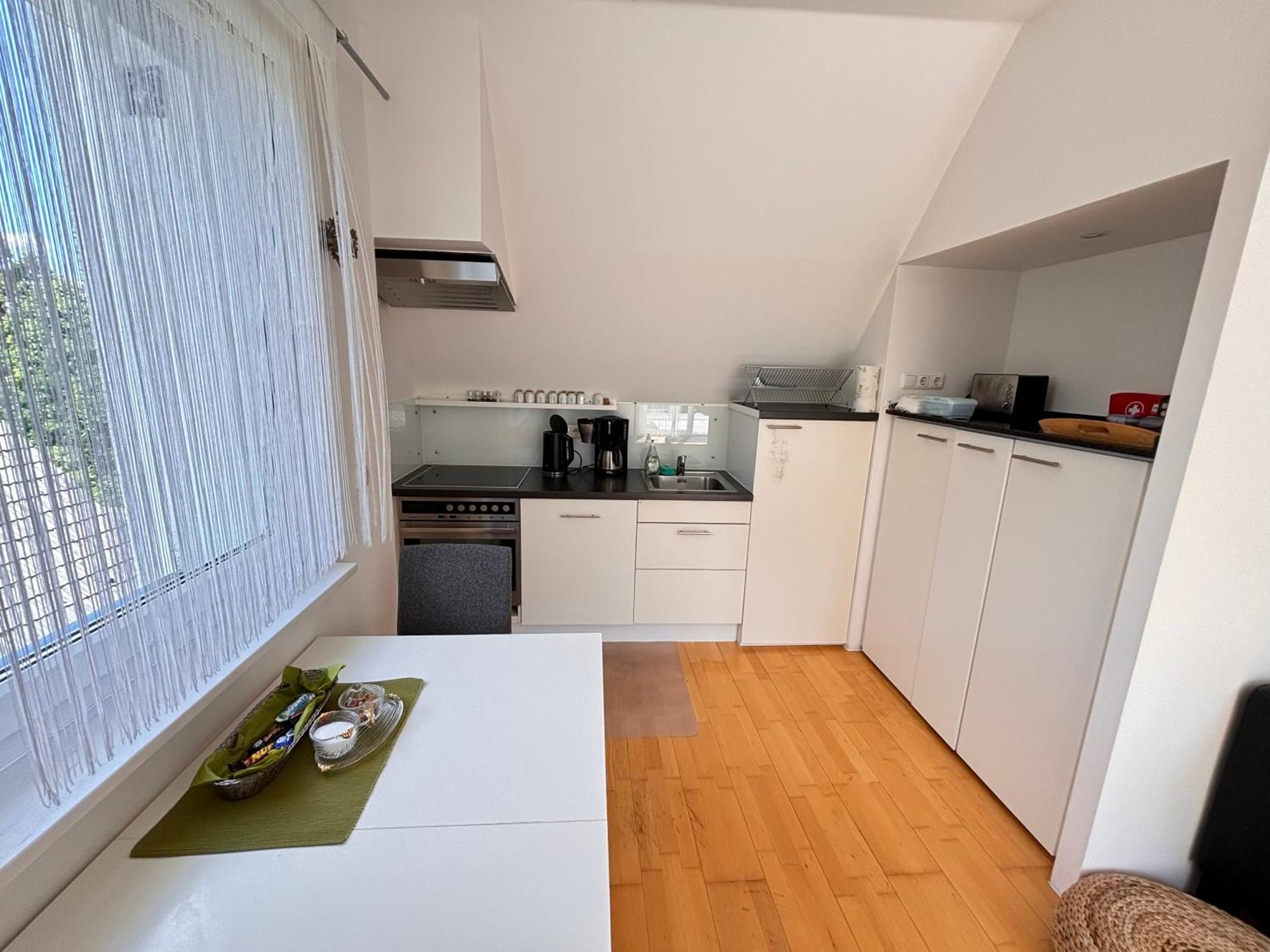 Messe, Uniklinikum, Grugapark - Charmante Wohnung Mit Dachterrasse In Guter Lage เอสเซน ภายนอก รูปภาพ